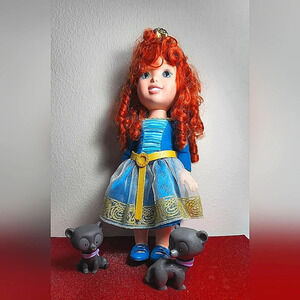 MERIDA Disney Pixar 15" Brave Doll with Bear Brothers Preowned , Two Bears